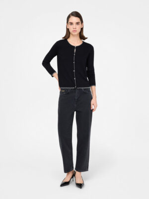 Cárdigan con botones decorativos